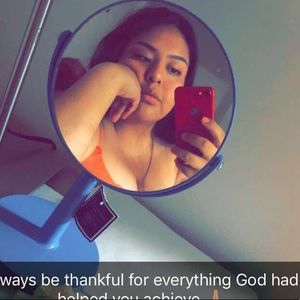 Meet your Posher, Yajaira